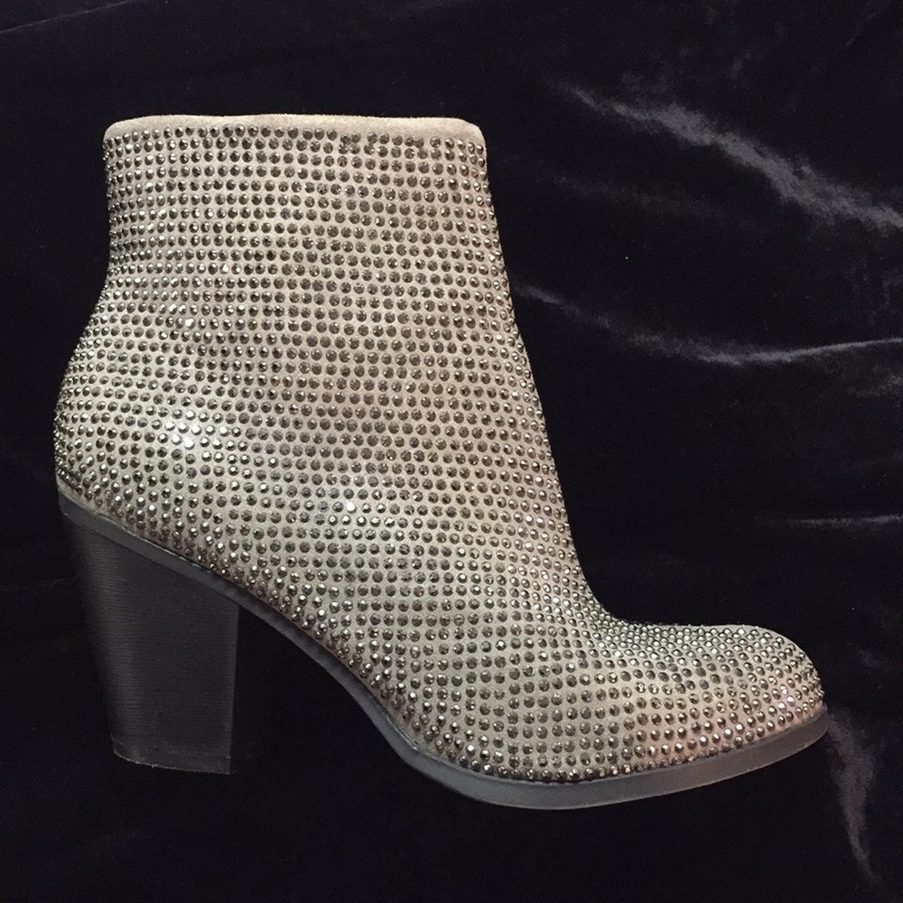 Juicy Couture Gray Studded Zip Ankle Boots Size 5